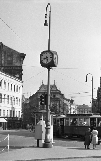 Spitalgasse, at the junction with Währingerstraße, 1952