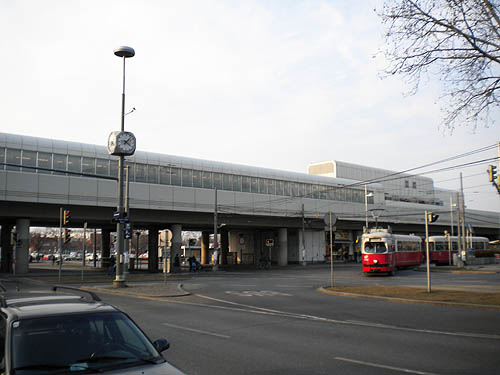 U1-Haltestelle Kagran